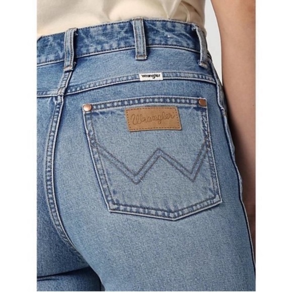 Wrangler Women's Size 26 X 28 Wild West 603 High Rise Straight Denim Jeans - Picture 3 of 12